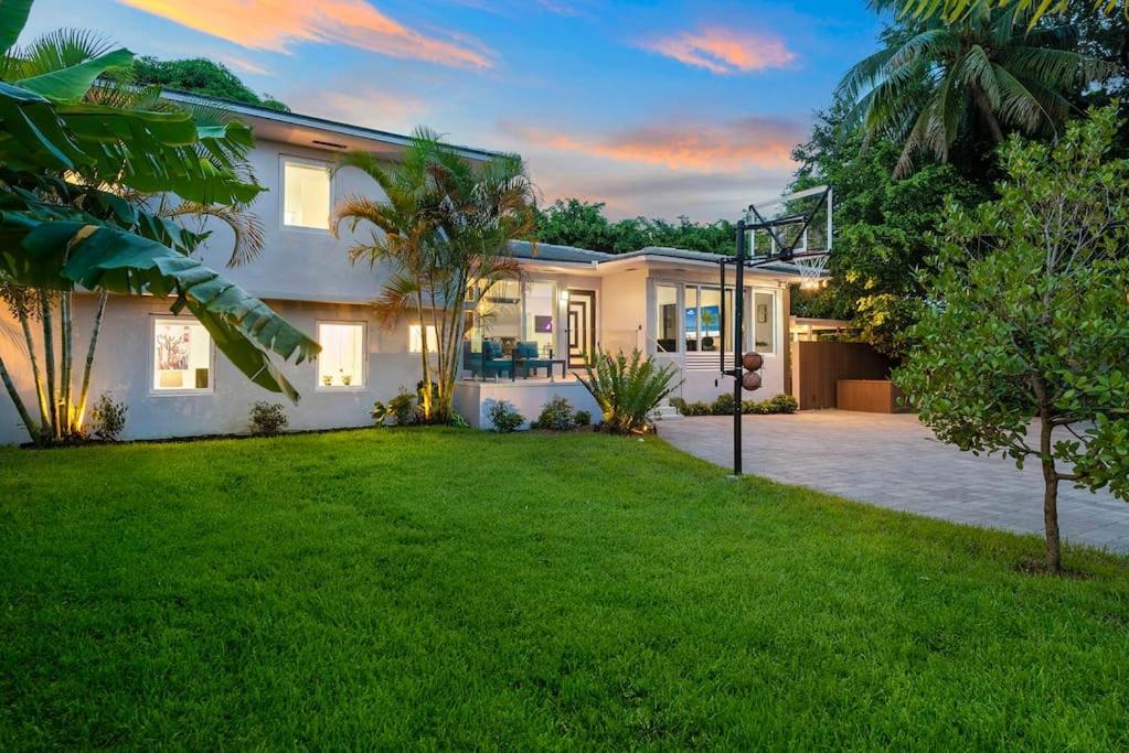 Beautiful Villa With Heated Pool Must Seen! Miami Exterior foto